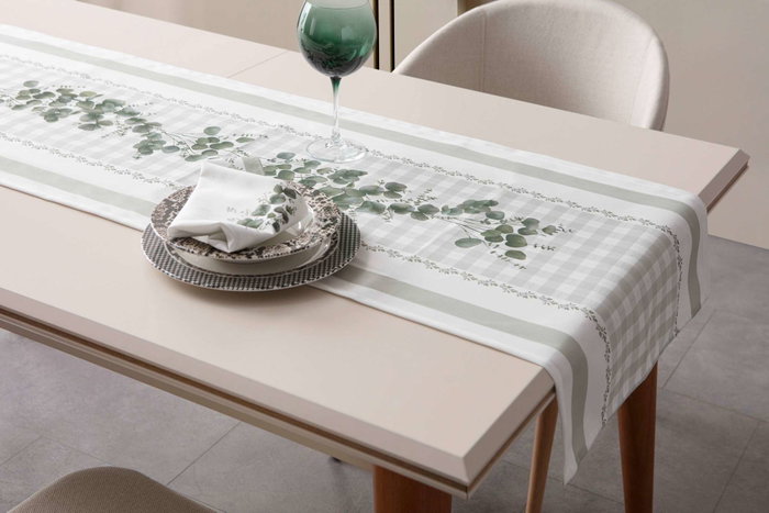 Hermia Eucalyptus 150 Corredor de Algodón Verde y Blanco 50 x 150 cm